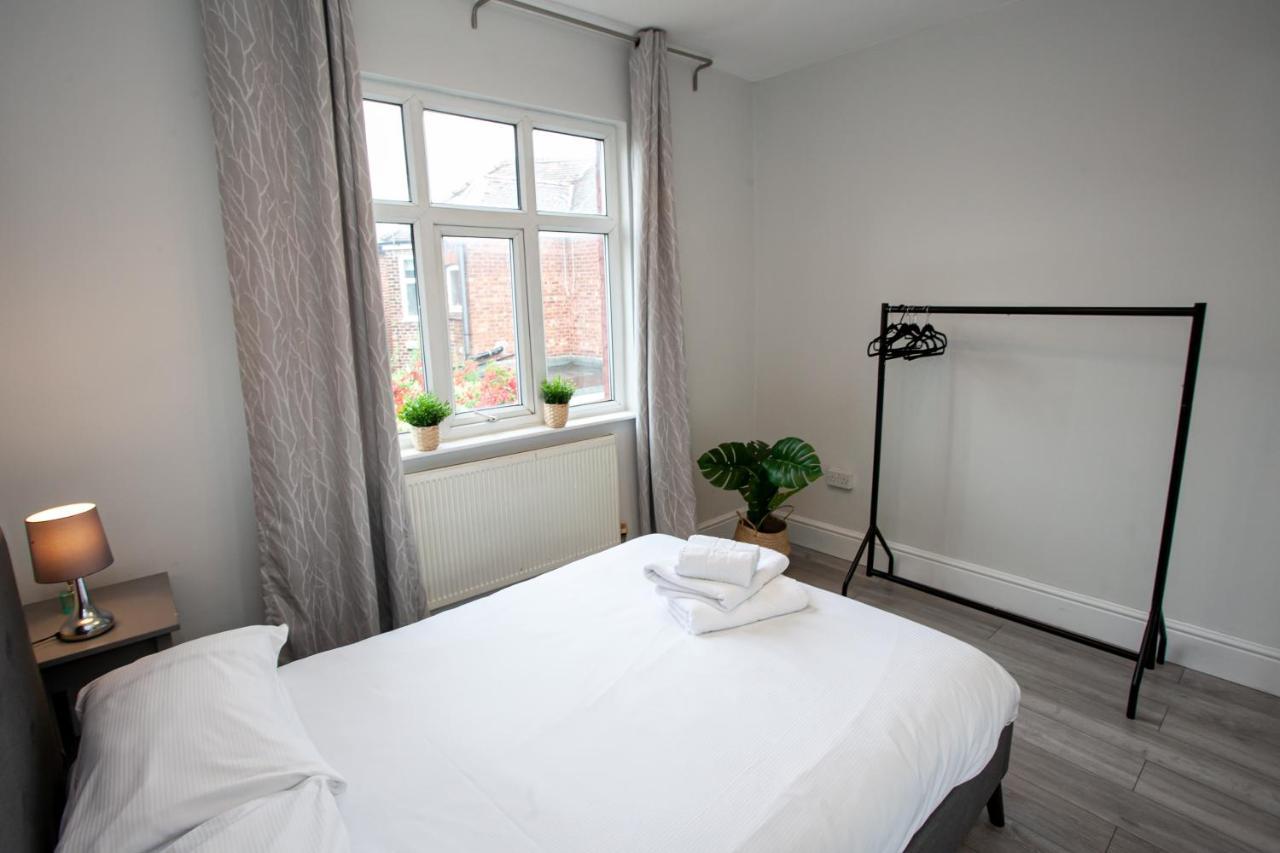 The Safari House - Your Ultimate Relaxation Destination Manchester Bagian luar foto